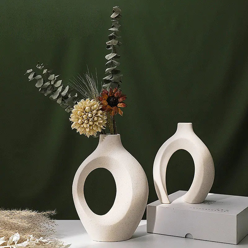 Nordic Ceramic Interlock Vase - Gravity Dropz